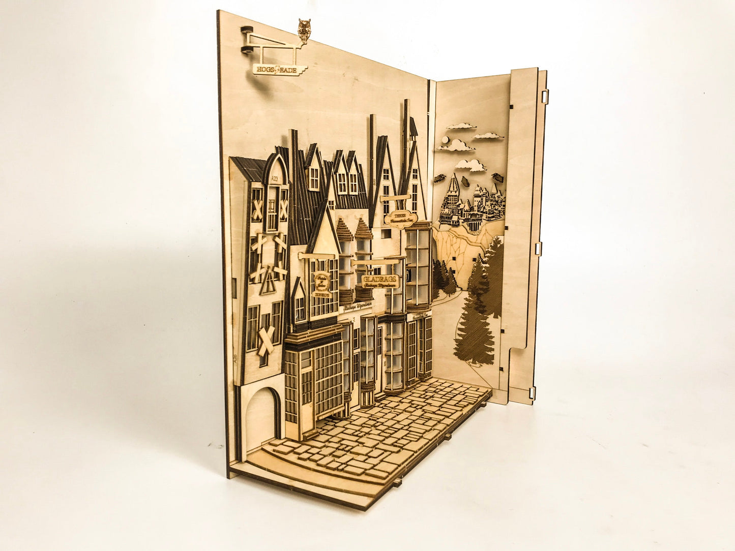 Hogsmeade Village Book Nook | LKWood