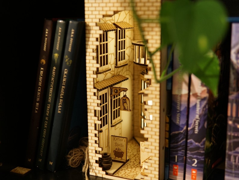 Magic Alley Book Nook | LKWood