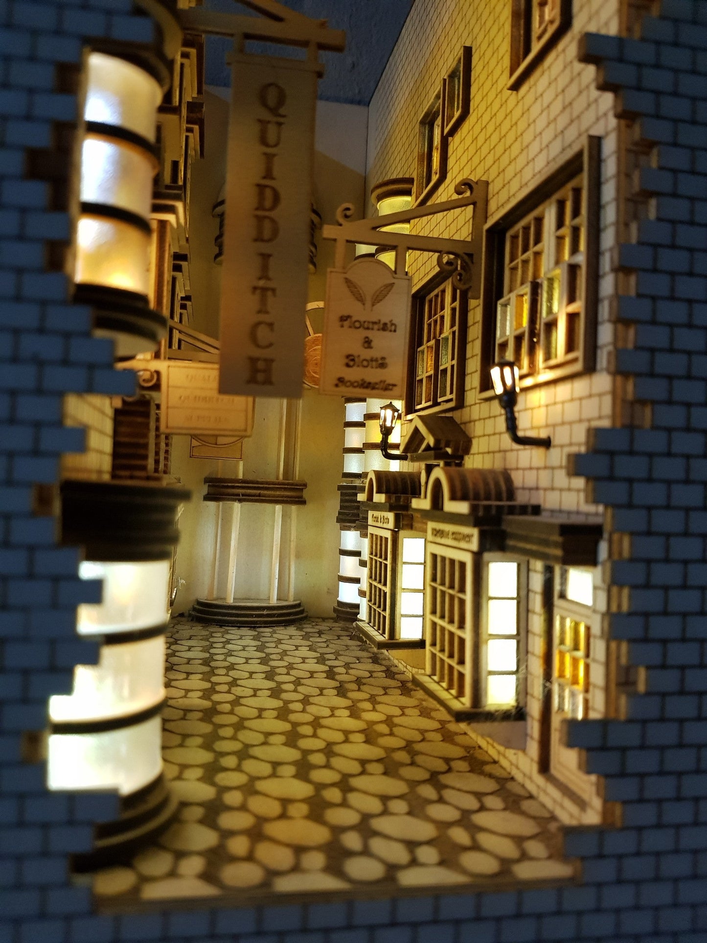 Diagon Alley Book Nook | LKWood