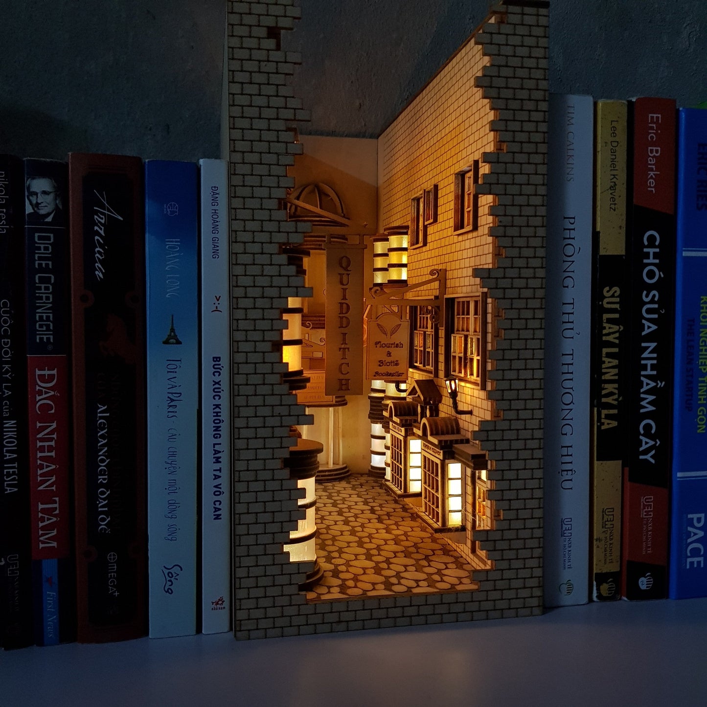 Diagon Alley Book Nook | LKWood