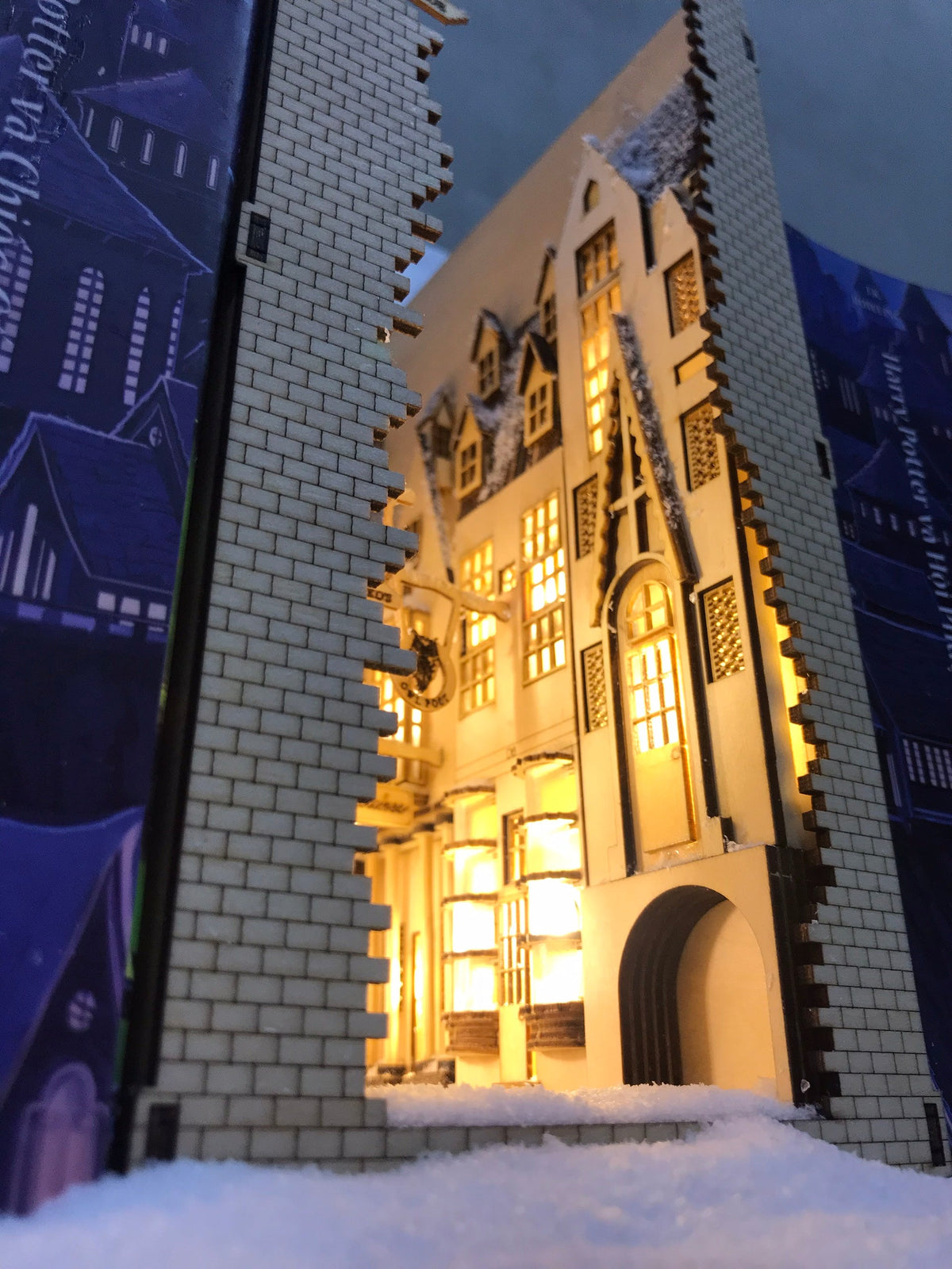 Hogsmeade Village Book Nook | LKWood