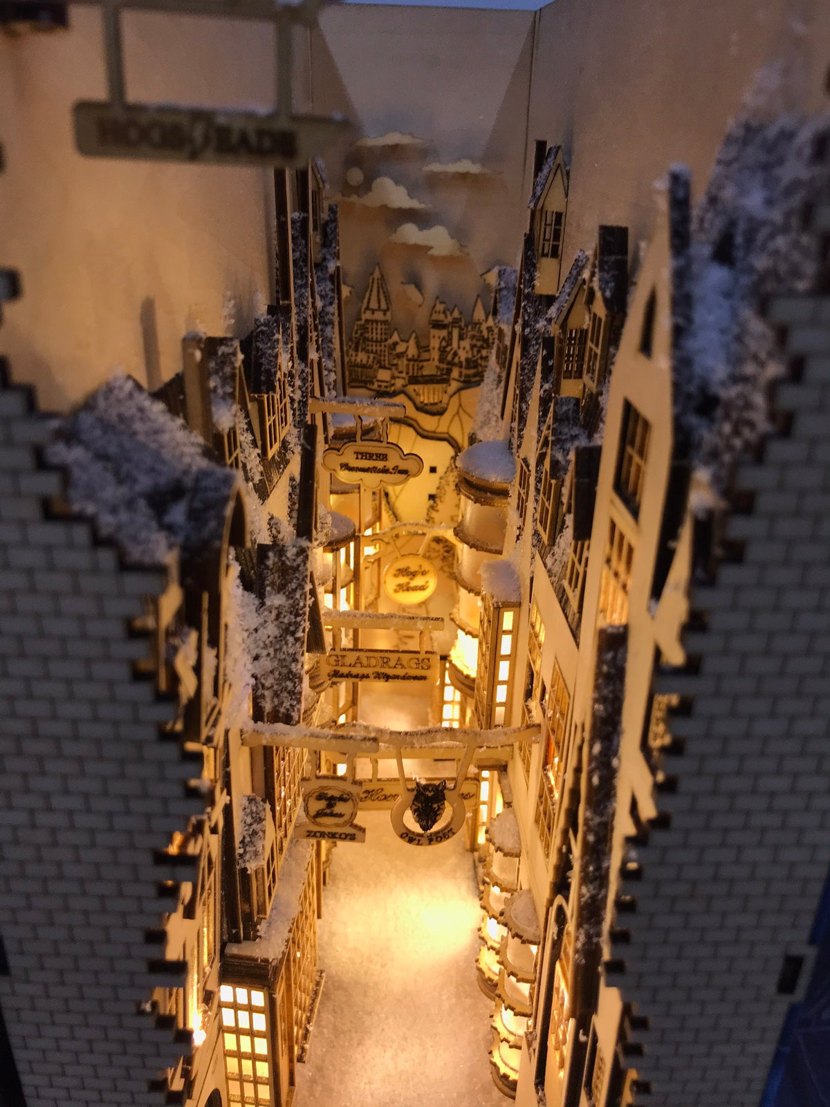 Hogsmeade Village Book Nook | LKWood