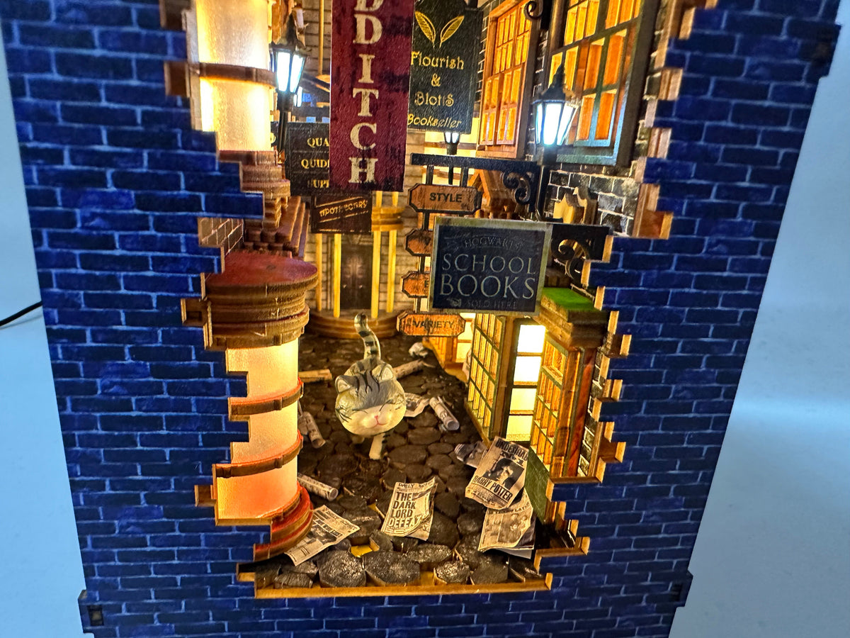 Diagon Alley (3 Storey) Pre-Colored Book Nook | LKWood