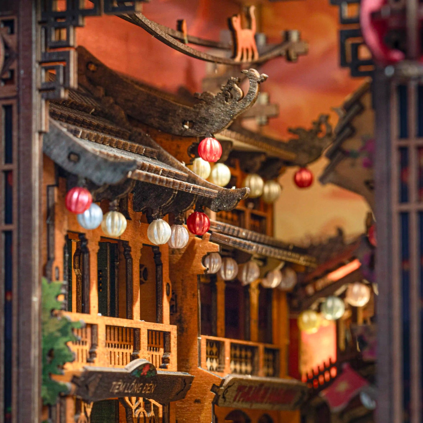 Hoi An Ancient Town Book Nook | LKWood (Pre-Order)