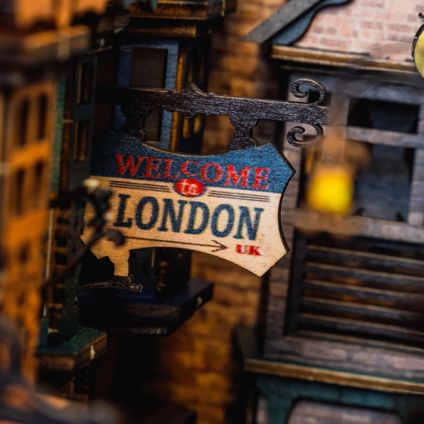 London's Old Town Pre-Colored Book Nook | LKWood