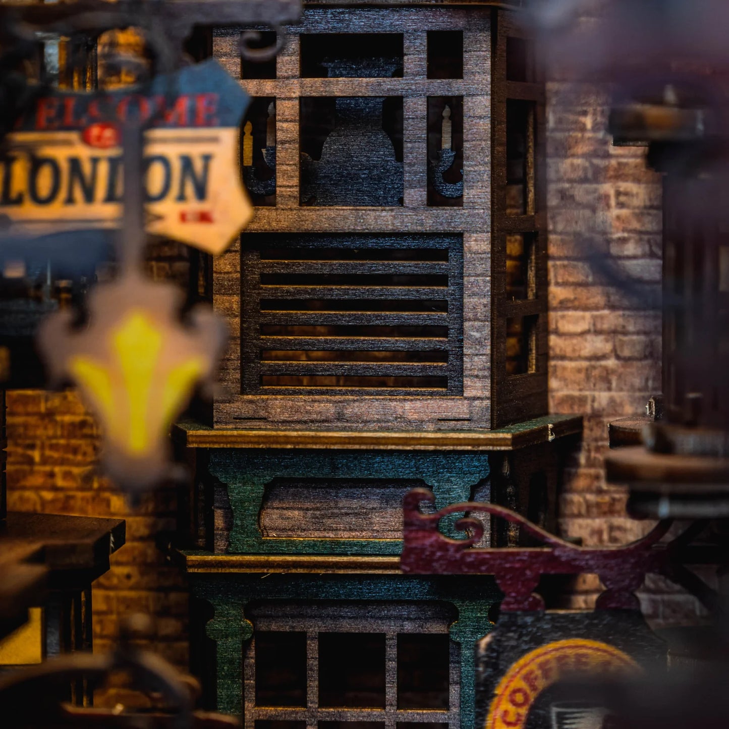 London's Old Town Pre-Colored Book Nook | LKWood