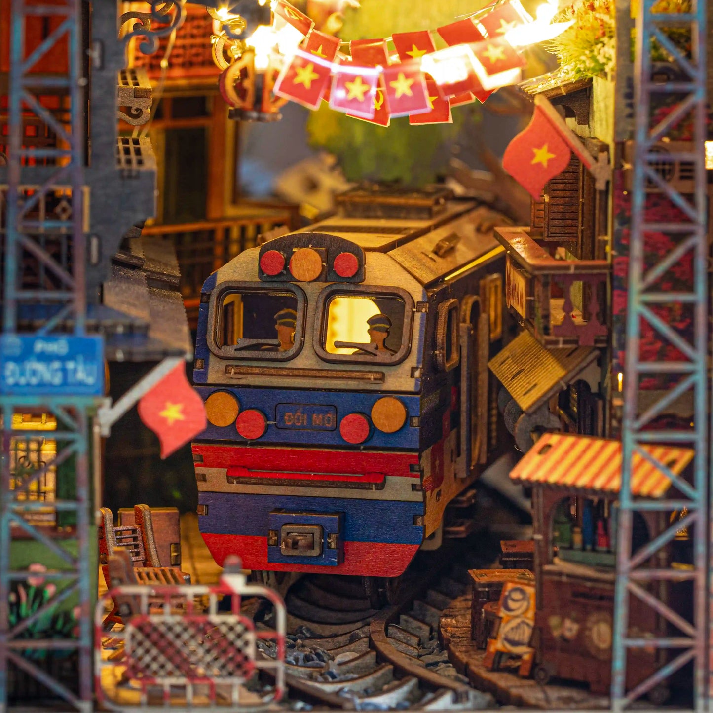Hanoi Train Street Book Nook | LKWood (Pre-Order)