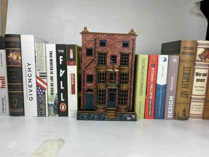 Ollivanders Wand Shop Pre-Colored Book Nook | LKWood